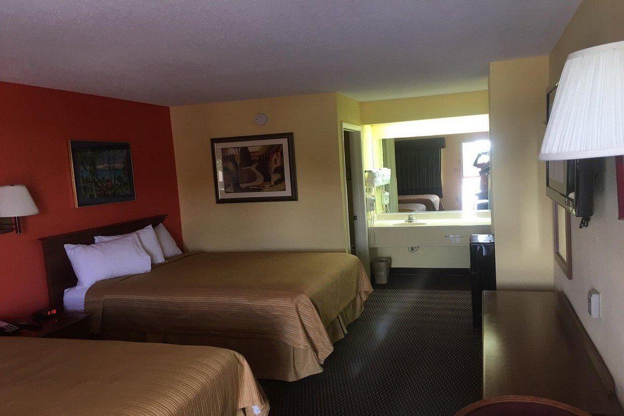 Budget Inn & Suites 호킨스빌 외부 사진