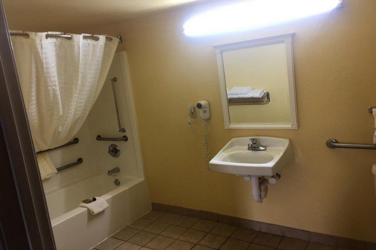 Budget Inn & Suites 호킨스빌 외부 사진