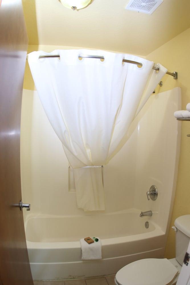 Budget Inn & Suites 호킨스빌 외부 사진